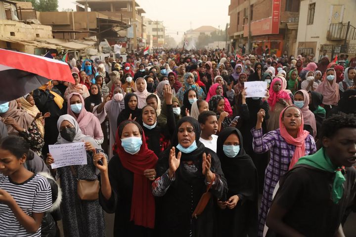 What Role Can Nonviolent Social Movements Play in Peace Talks?